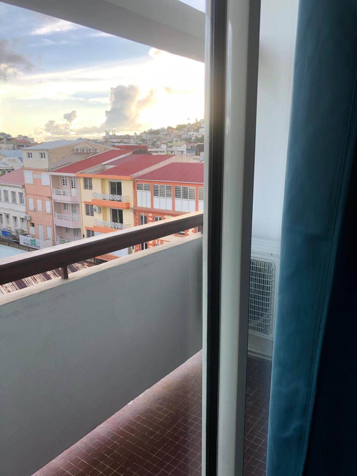 Appartement Au Coeur De Fort De France A Cote De La Bibliotheque Schoelcher! Bagian luar foto